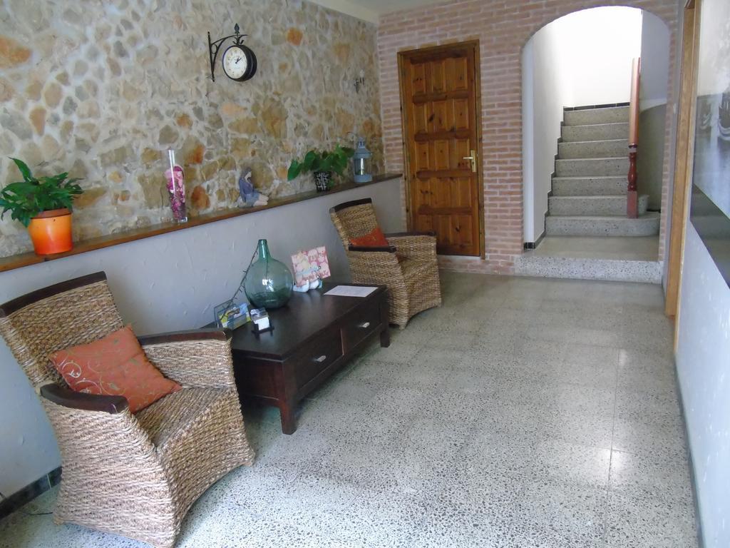 Hotel Pensio Torrent L' Escala Exterior foto